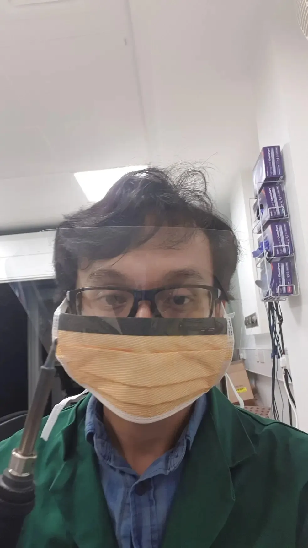 Bertahun-tahun Tenri berkarier sebagai peneliti di laboratorium.