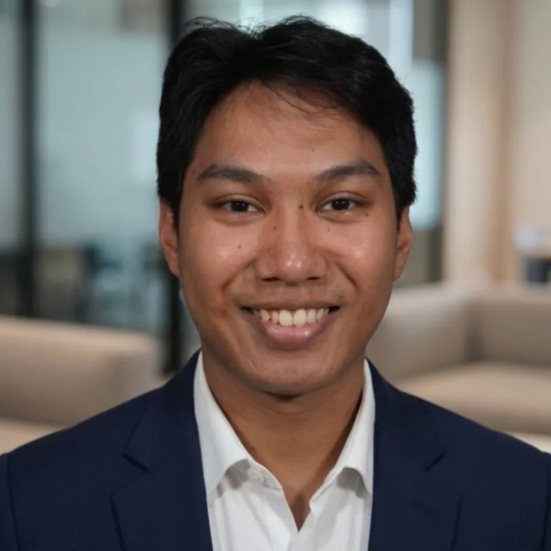 From Finance Analyst to Global Analyst: How Paolo Conquered His Ego and Unlocked an International Career