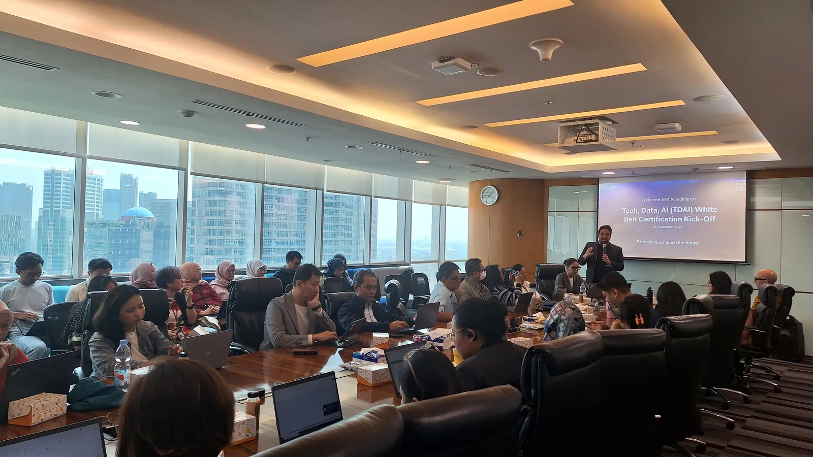 AXA Mandiri Kolaborasi dengan RevoU untuk Membangun Angkatan Kerja Masa Depan Lewat Kapabilitas Tech, Data, dan AI outcome 2