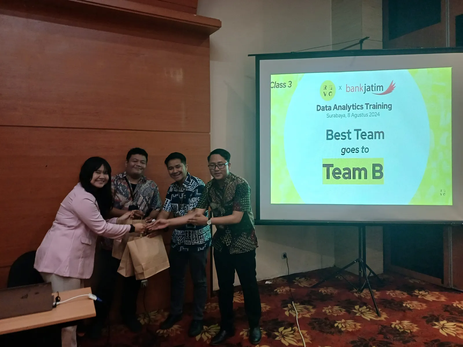 Bank Jatim Tingkatkan Kemampuan Digital Marketing & Analisis Data dengan Seminar RevoU untuk Sektor Perbankan outcome 1