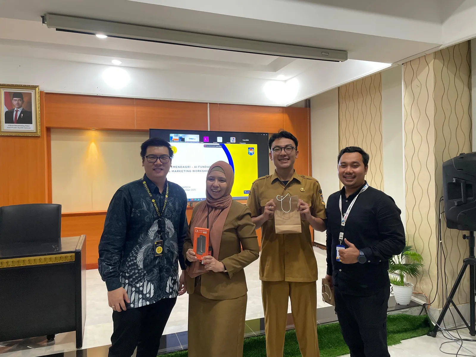 BSKDN Kemendagri Dukung Kompetensi Tim Lewat AI for Marketing Workshop outcome 3