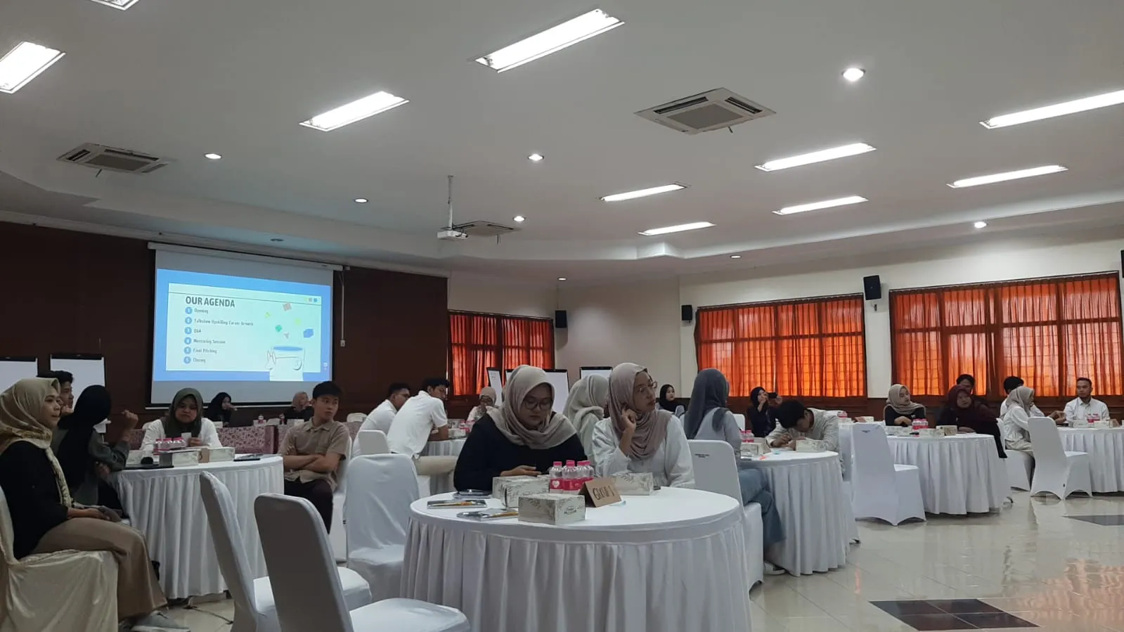 Transformasi Mahasiswa Universitas Islam Indonesia melalui Program Digital & Global Leadership RevoU outcome 2