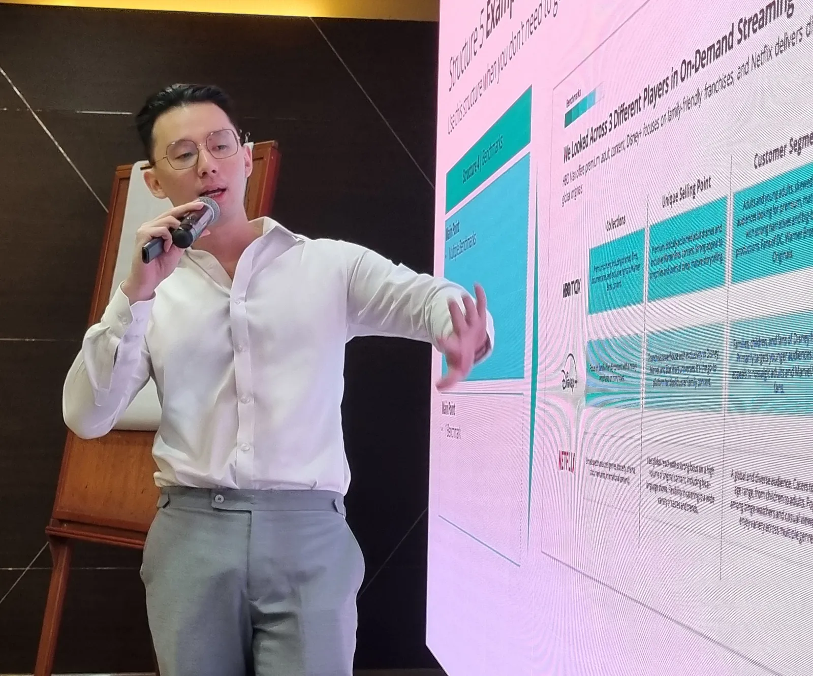 PPT Training CIMB Niaga untuk Dukung Skill Visualisasi Data dalam Presentasi outcome 2