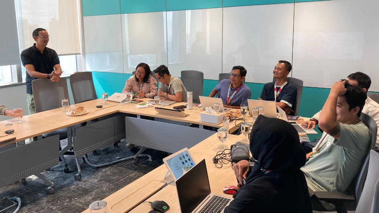Indosat Ooredo Hutchison training result 2